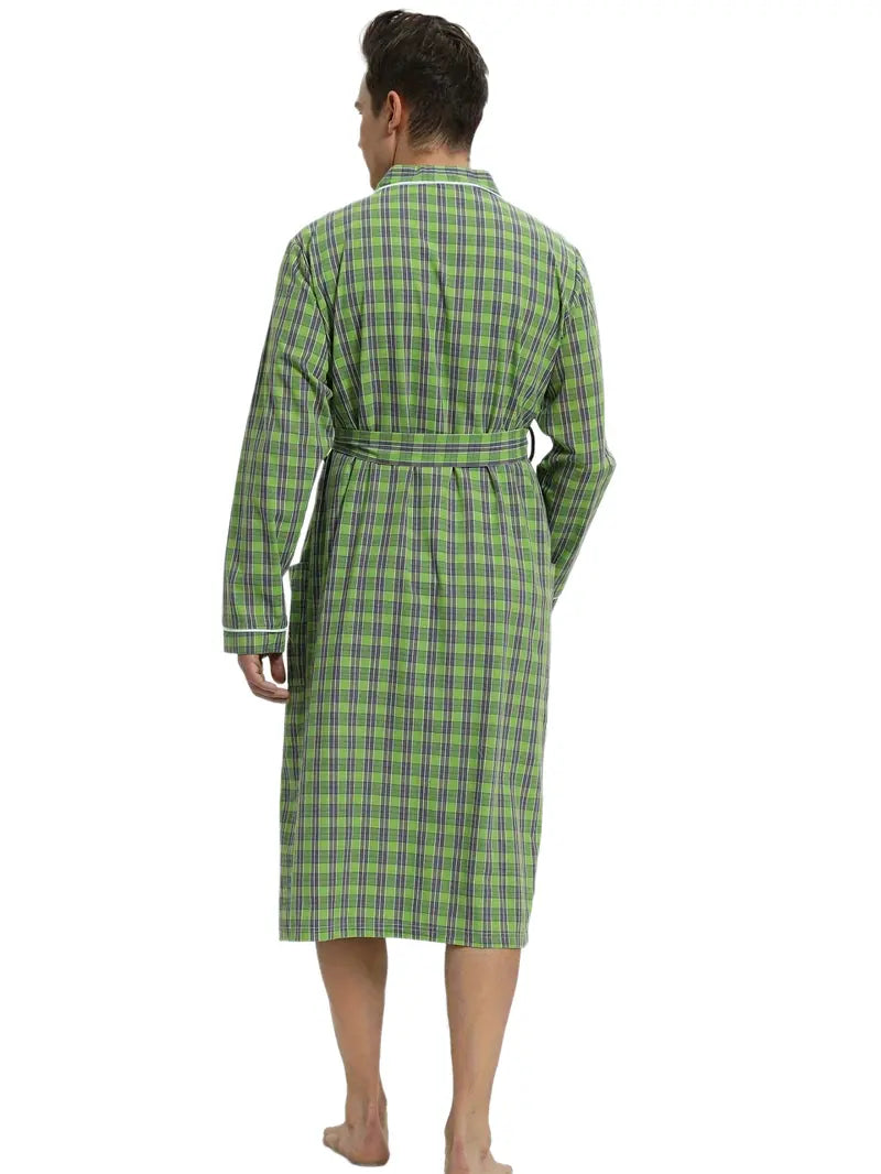 peignoir élégant à carreaux verts