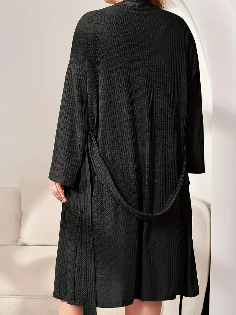 habillé en peignoir noir