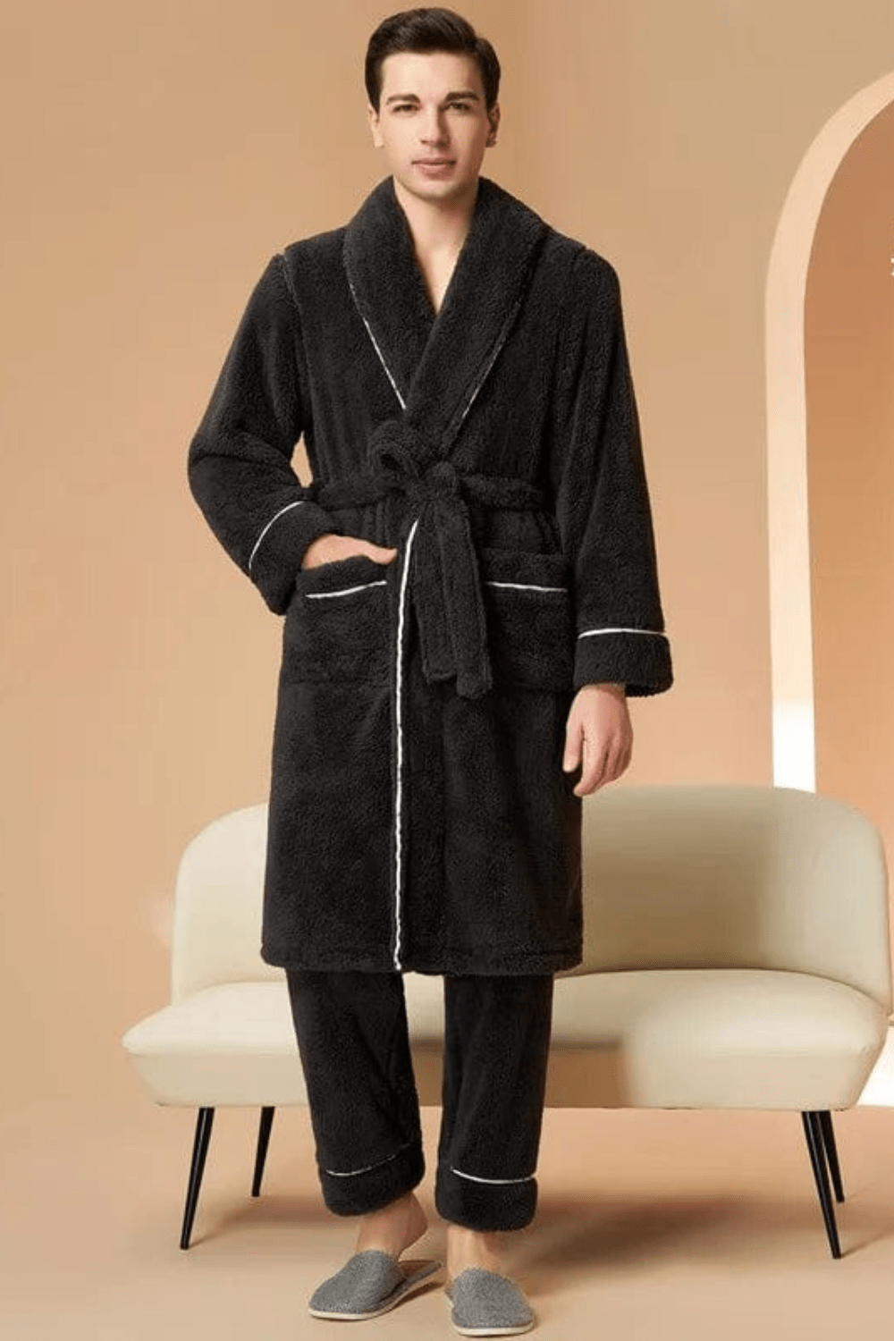 peignoir noir élégant
