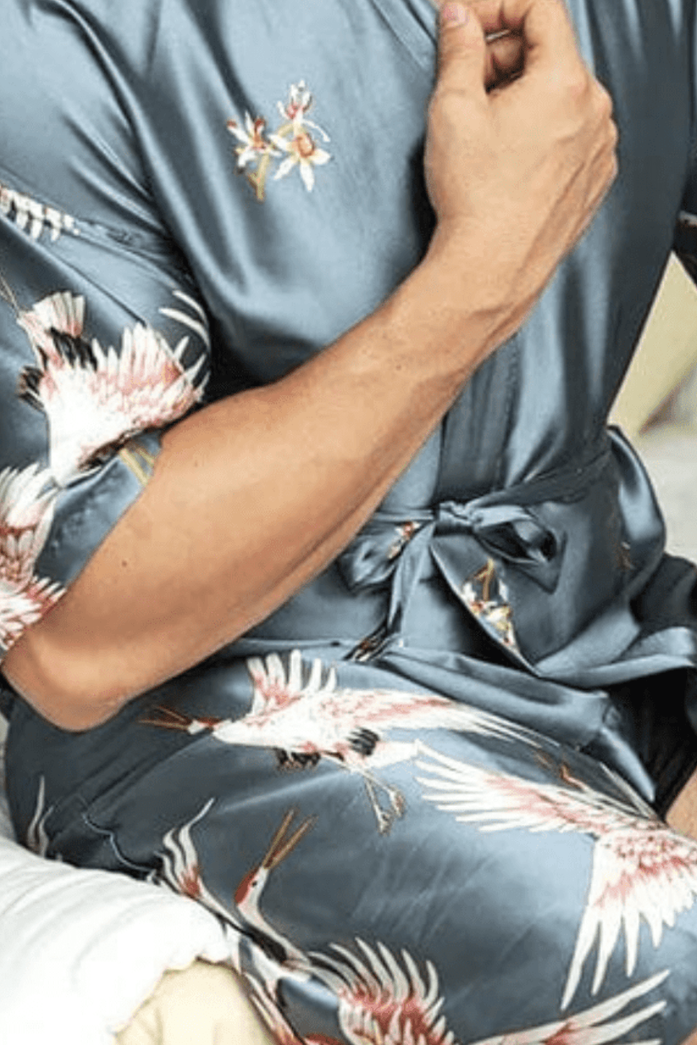 peignoir en satin pour homme